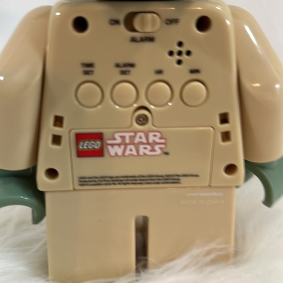 Lego Yoda Digital Alarm Clock Collectible - Picture 6 of 8